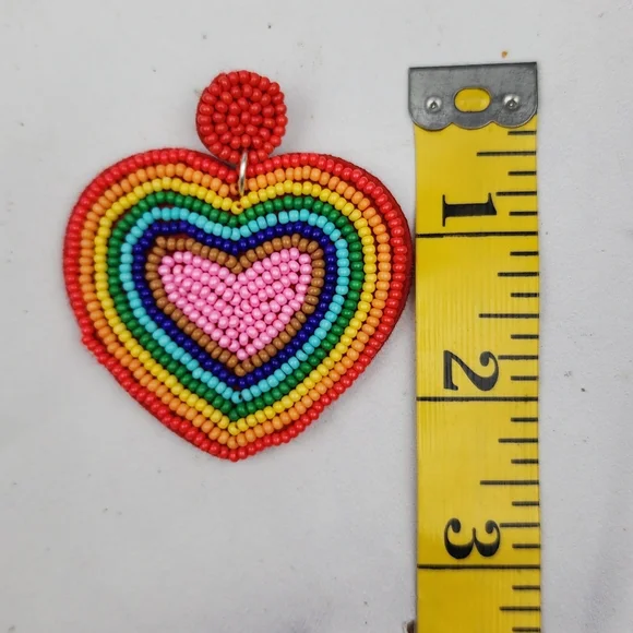 ❤️ Seed bead rainbow heart earrings - Picture 3 of 4